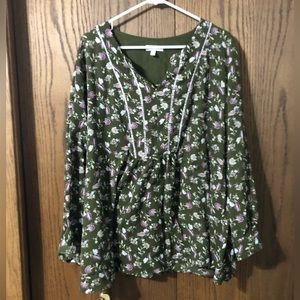 Floral dainty green women’s long sleeve v-neck blouse size 3X